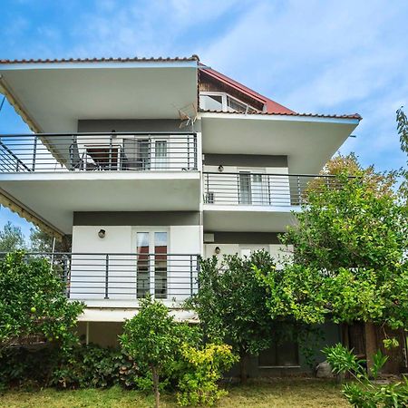 Newstory Suites Posidi Exterior foto