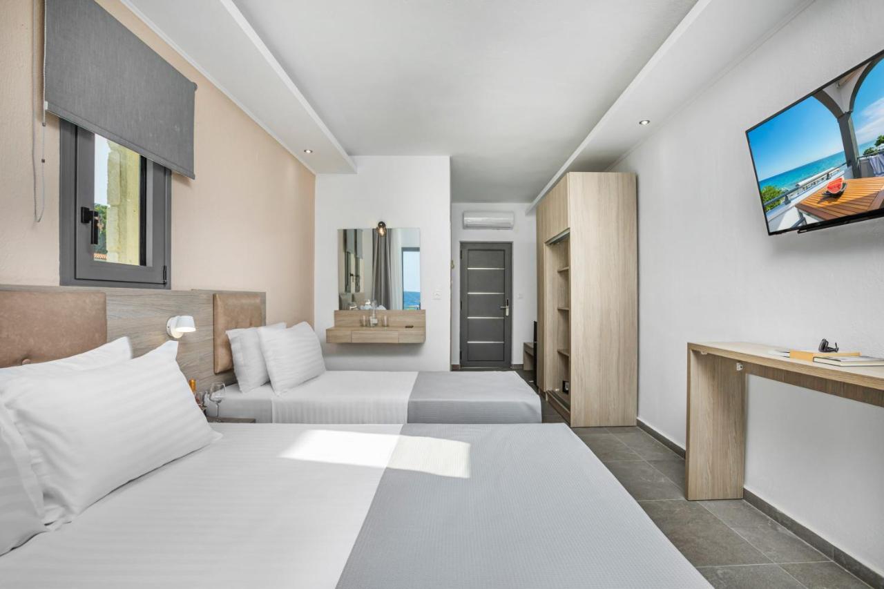 Newstory Suites Posidi Exterior foto