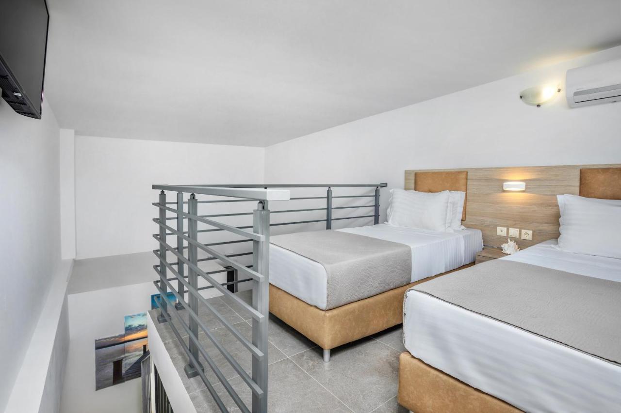 Newstory Suites Posidi Exterior foto