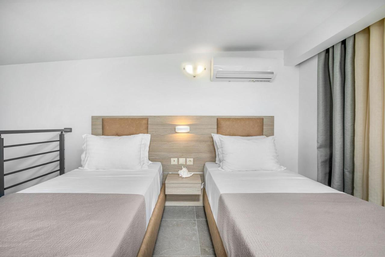 Newstory Suites Posidi Exterior foto