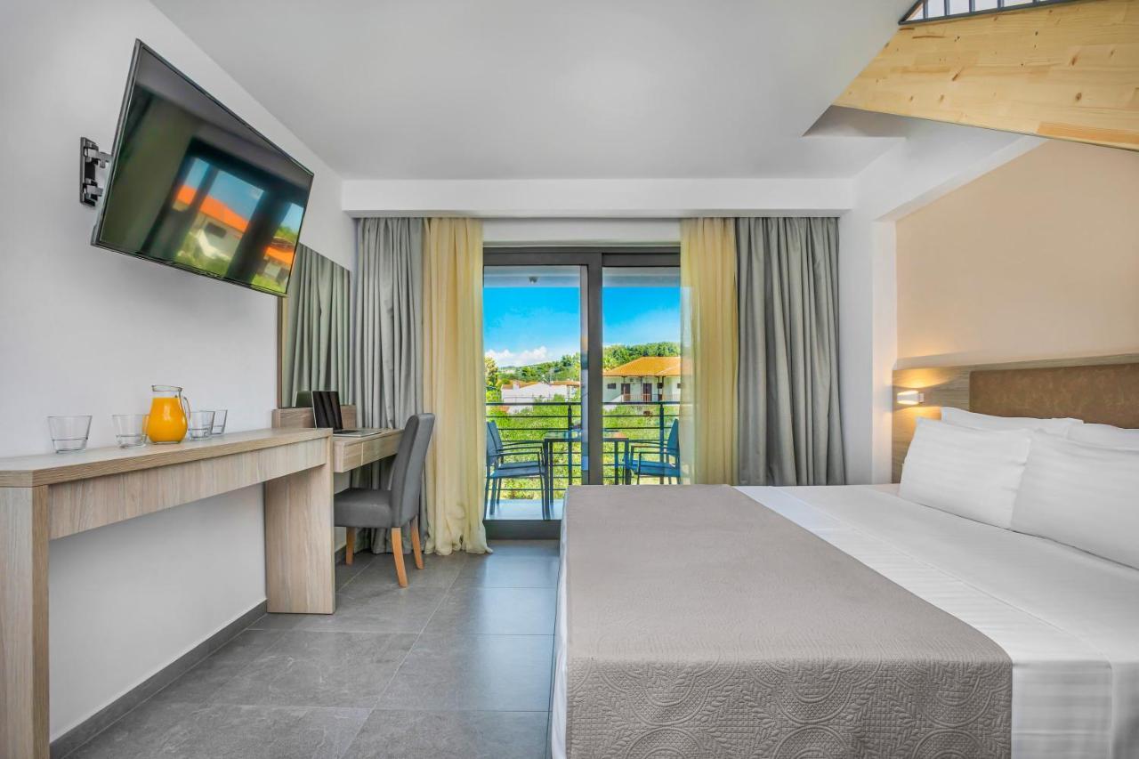 Newstory Suites Posidi Exterior foto