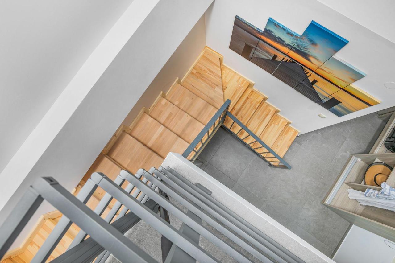 Newstory Suites Posidi Exterior foto