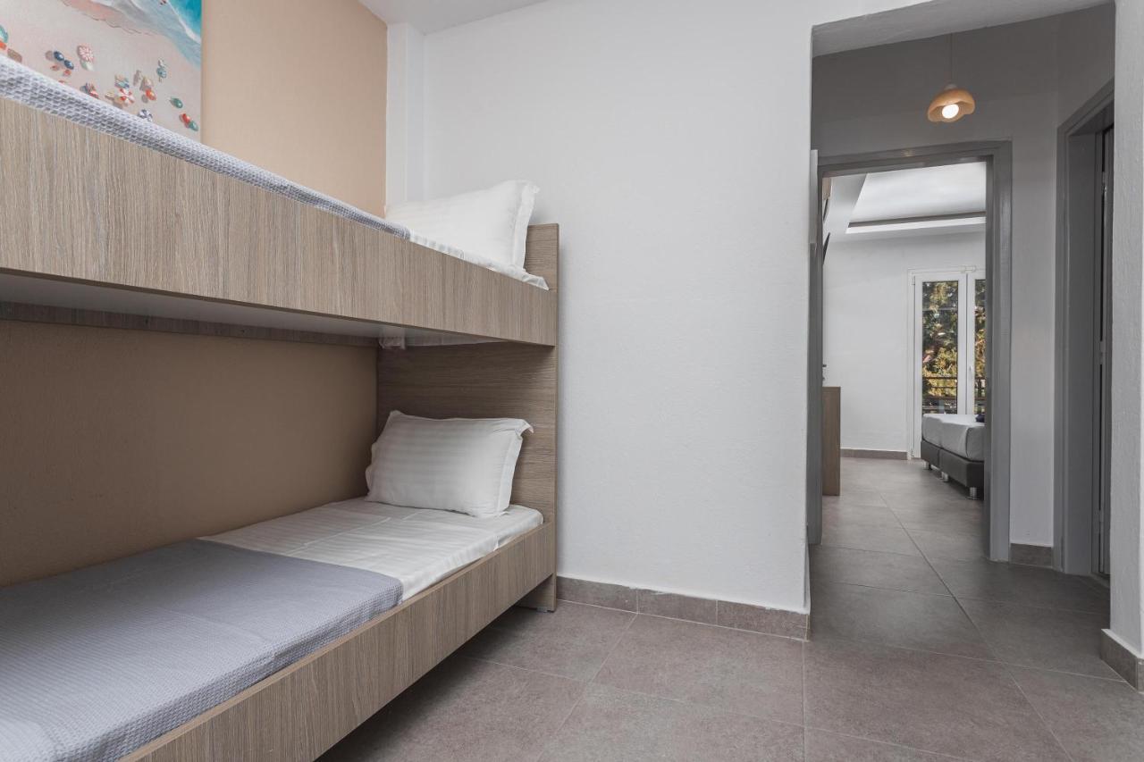 Newstory Suites Posidi Exterior foto